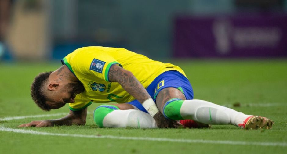 Neymar se rompe y queda afuera por el resto de temporada