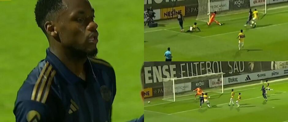 Jhon Jáder Durán ingresó en un amistoso del Fenerbahce y marcó su primer doblete.